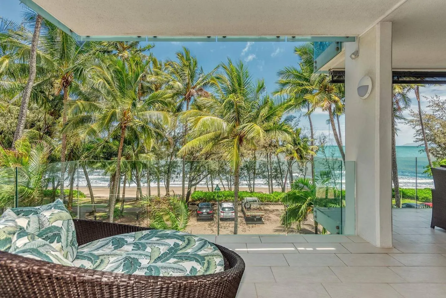 Bougainvillea - Beachside Luxury At The Drift Palm Cove